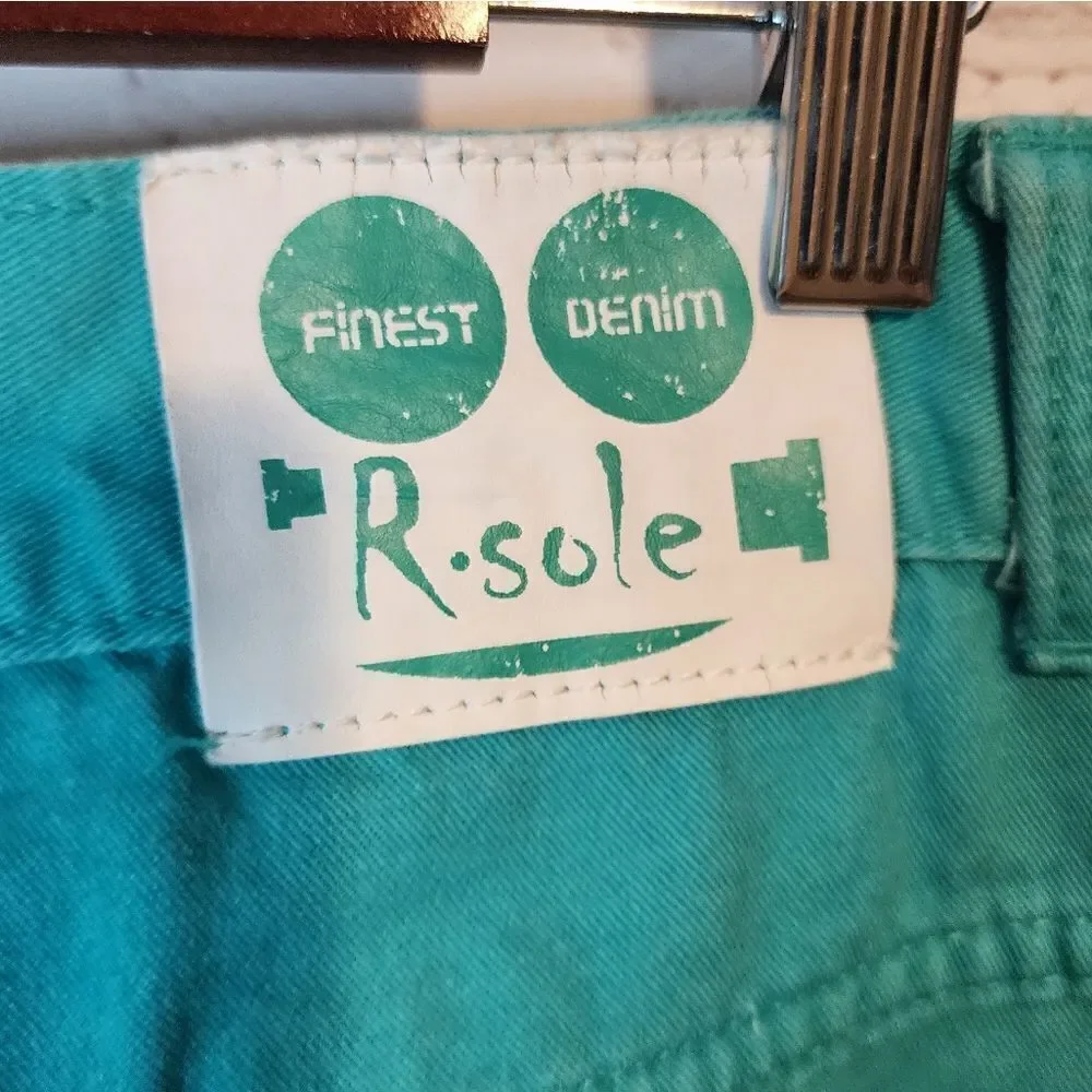 Men's R. sole flat front shorts, size 36